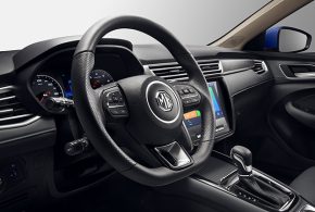 MG5_SA_1.5L CVT DEL_Black Interior_Leather steering wheel